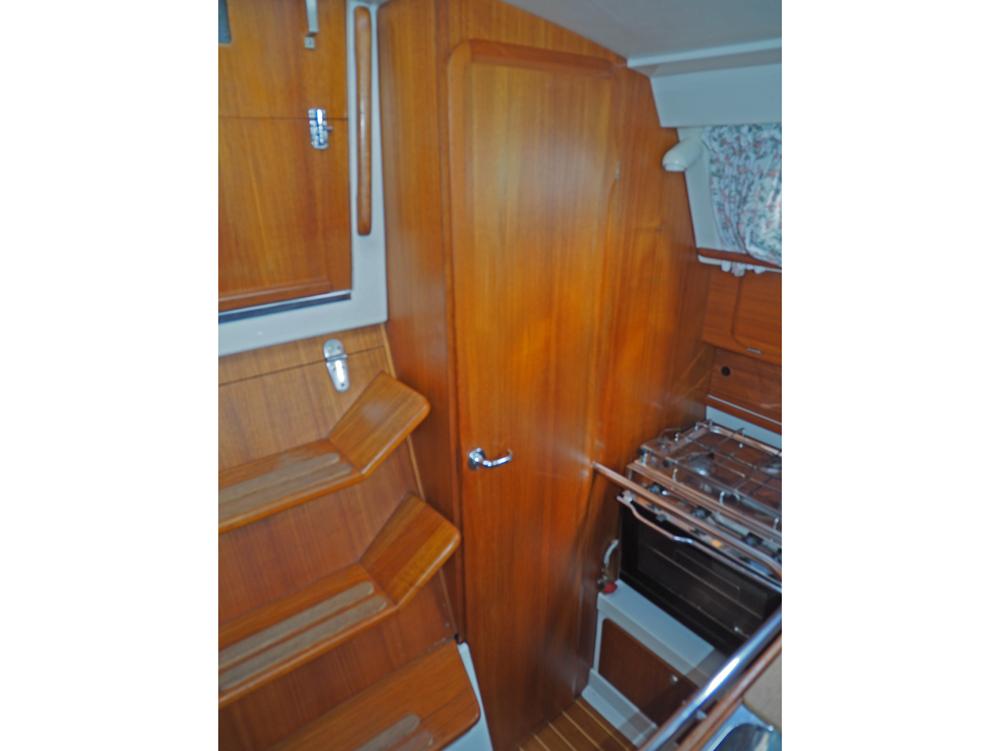 Salon, Accommodatie
